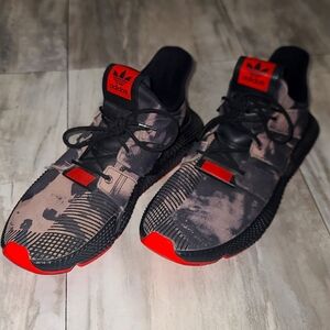 ADIDAS M25595 size 13 men sneakers